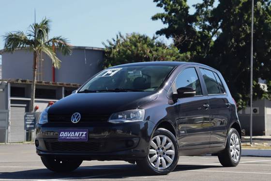 VOLKSWAGEN FOX 1.0 MI 8V FLEX 4P MANUAL VOLKSWAGEN FOX 1.0 MI 8V FLEX 4P MANUAL